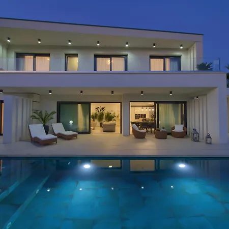 别墅 Luminosa With Outdoor And Indoor Pool And Sauna Vrh (Krk)