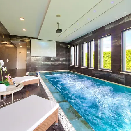 别墅 Luminosa With Outdoor And Indoor Pool And Sauna *
