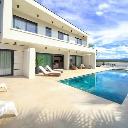 Luminosa With Outdoor And Indoor Pool And Sauna Vrh (Krk)