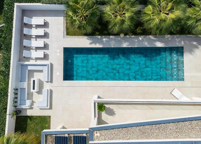 Villa Luminosa With Outdoor And Indoor Pool And Sauna Vrh (Krk)