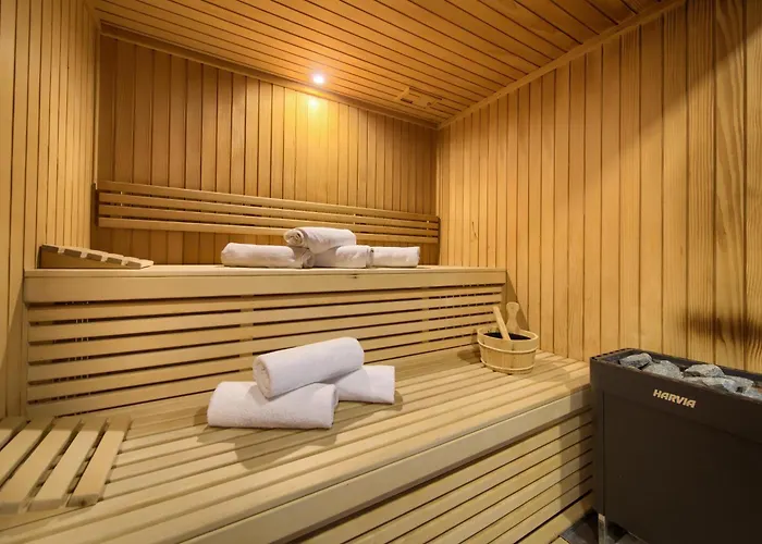 Luminosa With Outdoor And Indoor Pool And Sauna Vrh (Krk)